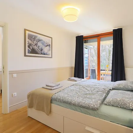 The Bluedeck Wellness 4*